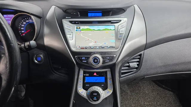 Hyundai Elantra (Avante)
