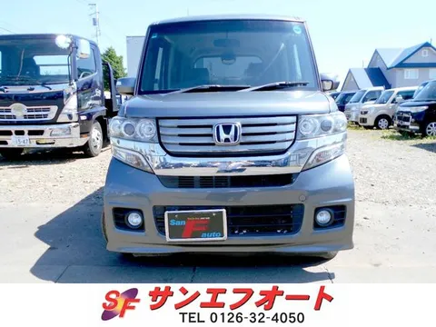 Honda N-BOX Custom