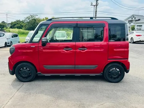 Suzuki Spacia Gear
