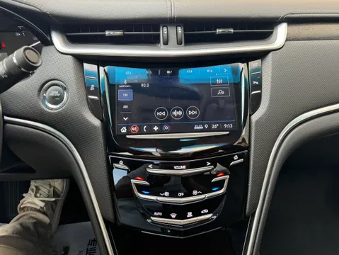 Cadillac XTS