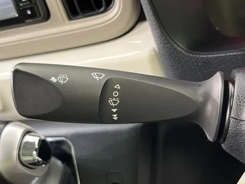 Daihatsu Mira Tocot