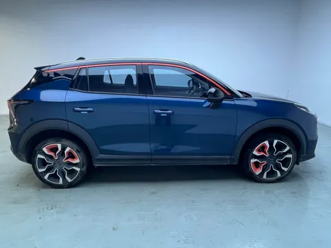 Lynk & Co 06