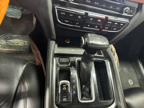 Gac GS8