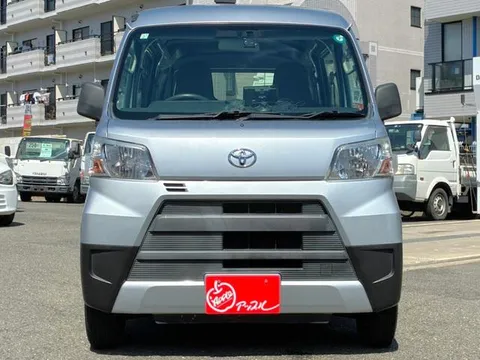Toyota Pixis Van