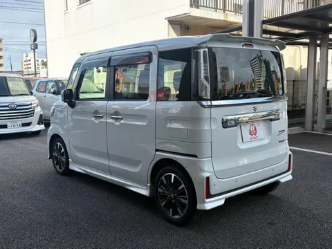 Suzuki Spacia Custom