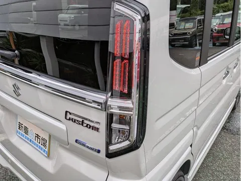 Suzuki Spacia Custom