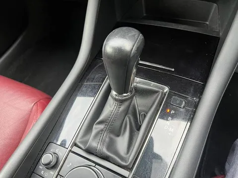 Mazda MAZDA3 Fastback