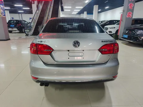Volkswagen Sagitar