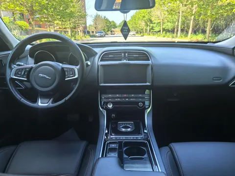 Jaguar XEL