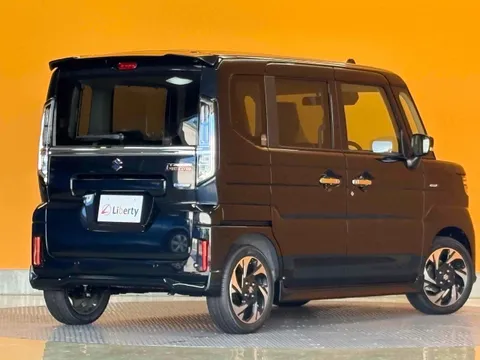 Suzuki Spacia Custom