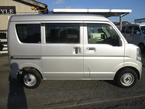 Nissan Clipper