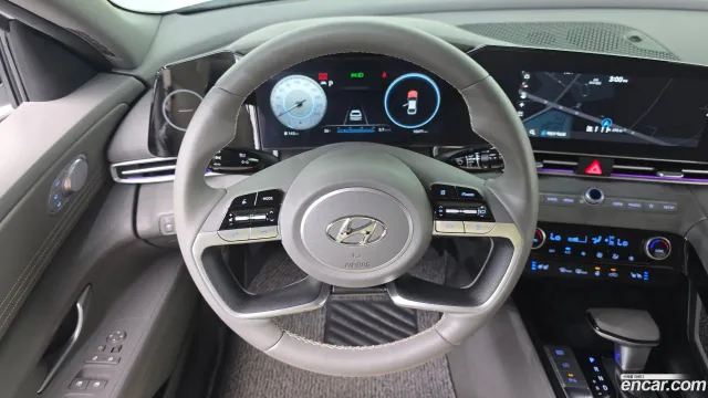 Hyundai Elantra (Avante)