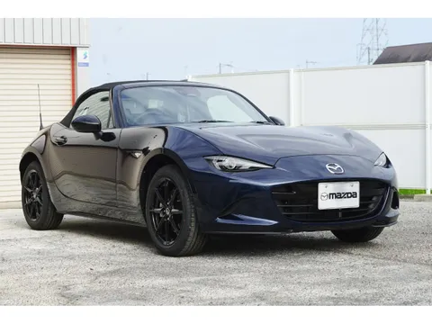 Mazda MX-5 (Roadster)