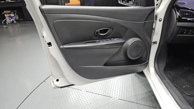 Renault SM3