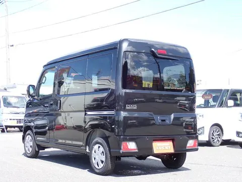 Toyota Pixis Van