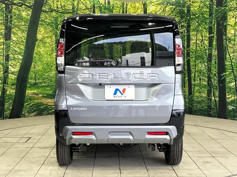 Mitsubishi Delica Mini
