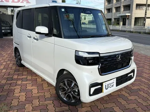 Honda N-BOX Custom