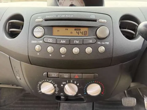 Daihatsu Esse