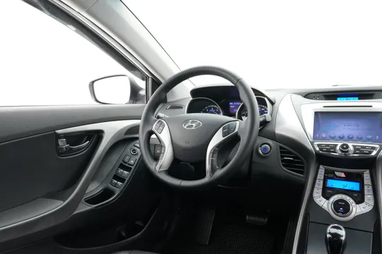 Hyundai Elantra (Avante)
