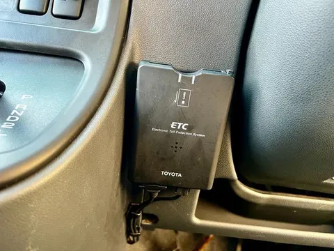Toyota Pixis Van