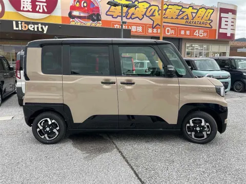 Mitsubishi Delica Mini
