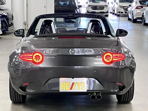 Mazda MX-5 (Roadster)