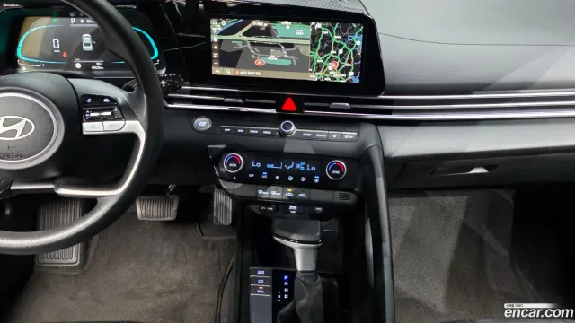 Hyundai Elantra (Avante)