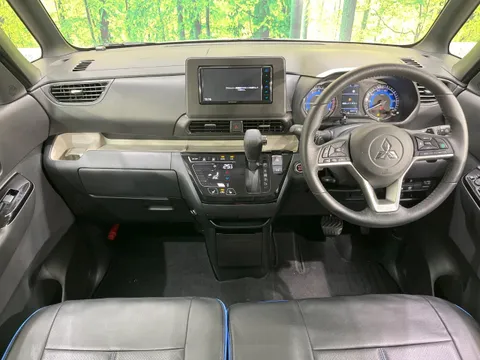 Mitsubishi Delica Mini