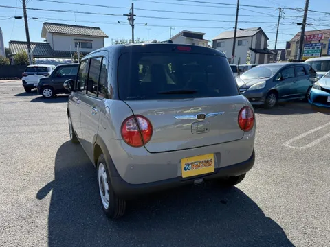 Suzuki Alto Lapin