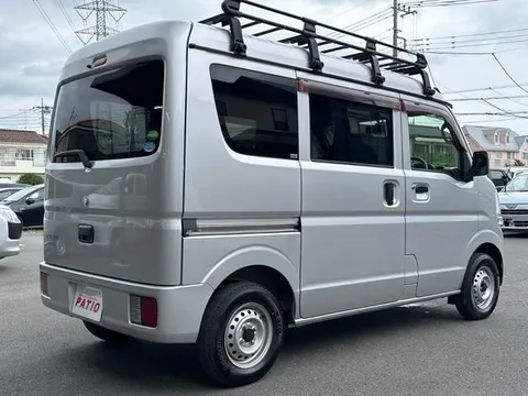 Mitsubishi Minicab Van