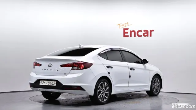 Hyundai Elantra (Avante)