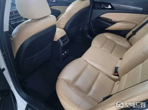 Kia Cadenza (K7)