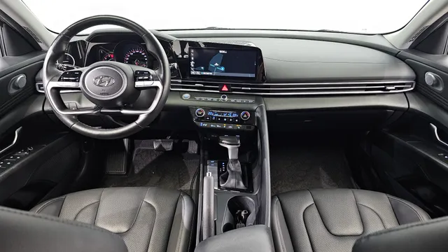 Hyundai Elantra (Avante)
