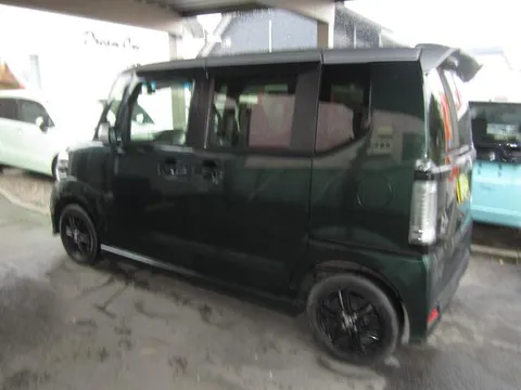 Honda N-BOX Plus Custom