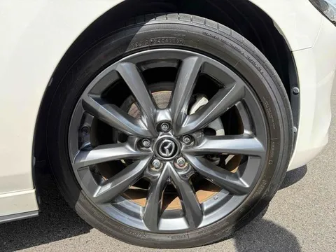 Mazda MAZDA3 Fastback