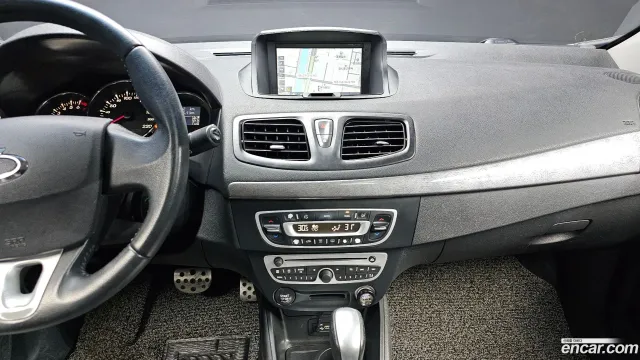 Renault SM3