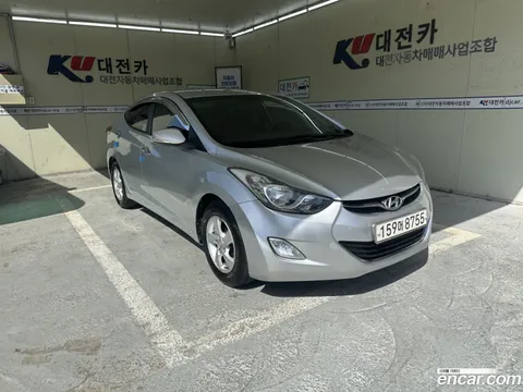 Hyundai Elantra (Avante)