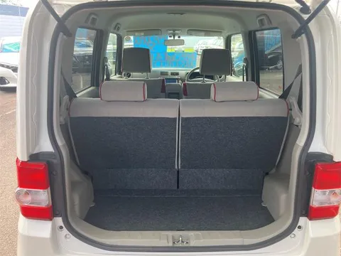 Toyota Pixis Space