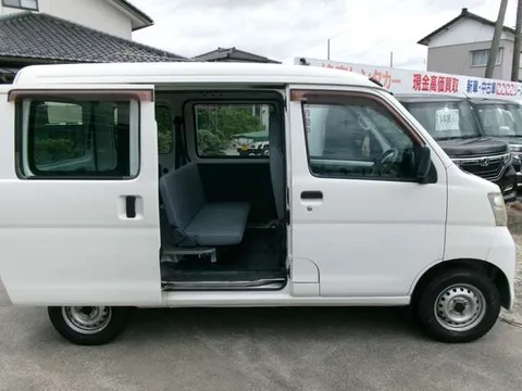 Daihatsu Hijet Cargo