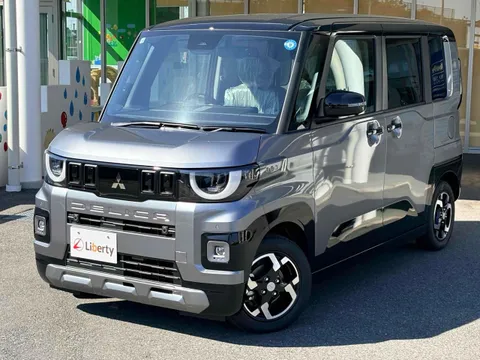 Mitsubishi Delica Mini