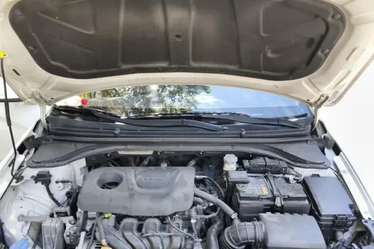 Hyundai Elantra (6th Generation / Lingdong)