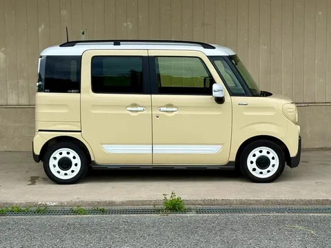 Suzuki Spacia Gear