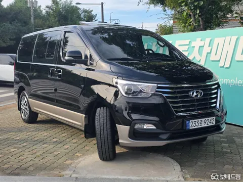 Hyundai Grand Starex