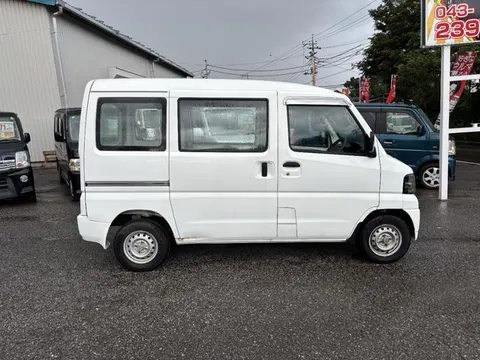 Mitsubishi Minicab Van