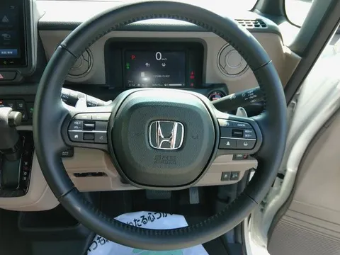 Honda N-BOX Joy