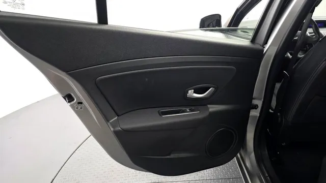 Renault SM3