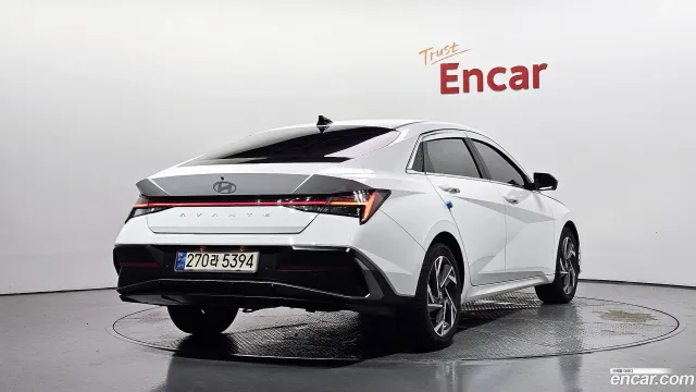 Hyundai Elantra (Avante)