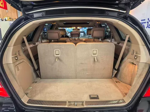 Mercedes-Benz R-Class