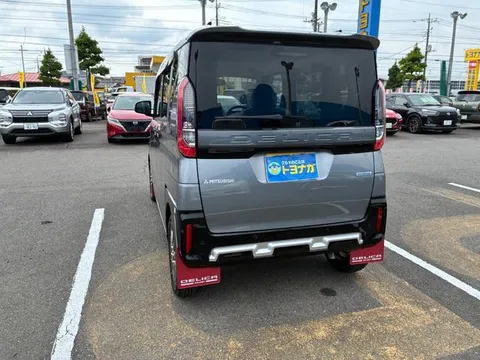 Mitsubishi Delica Mini