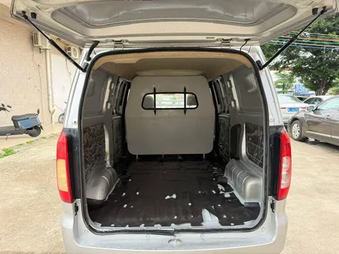 Wuling Hongguang V